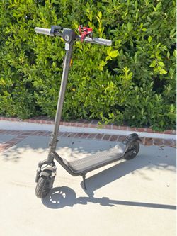 NIU 100P Electric Scooter