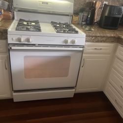 Freestanding GE Gas Range + GE Microwave