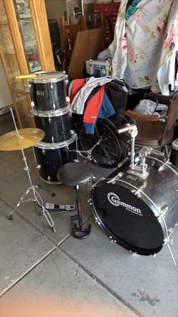Gammon percussion drum kit set
