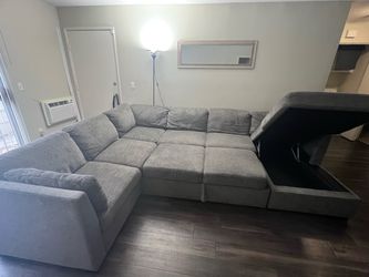 Vivian  Full Pullout Sectional With Storage