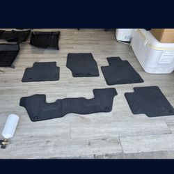 Grand Cherokee Limited Floor Mats 