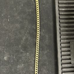 Gold Cuban Link Bracelet