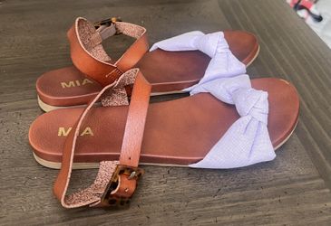 MIA Addilynn Fabric Knot Sandal for Sale in Denver CO OfferUp