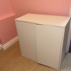 White Cabinet