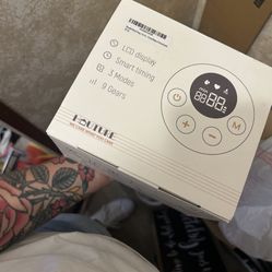 Wearable Breast Pumps