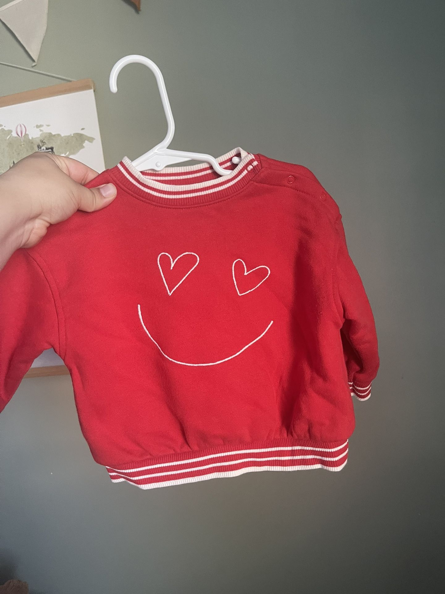 Baby Boy Crewneck Sweatshirt Size 6-9 Months