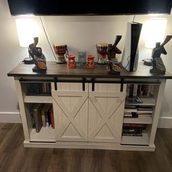 TV Stand 