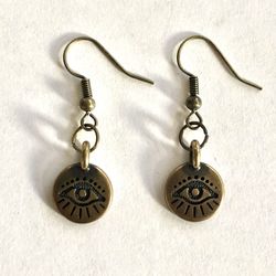 👀 Fun, antique gold eyeball graphic charm earrings