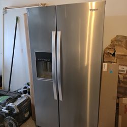 Whirlpool WRS588FIHZ 28.4 cu ft. Side-by-Side Refrigerator - Stainless Steel