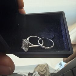 5.06 CT Diamond Hidden Halo Emerald Engagement Ring VS1 Perfect Condition.