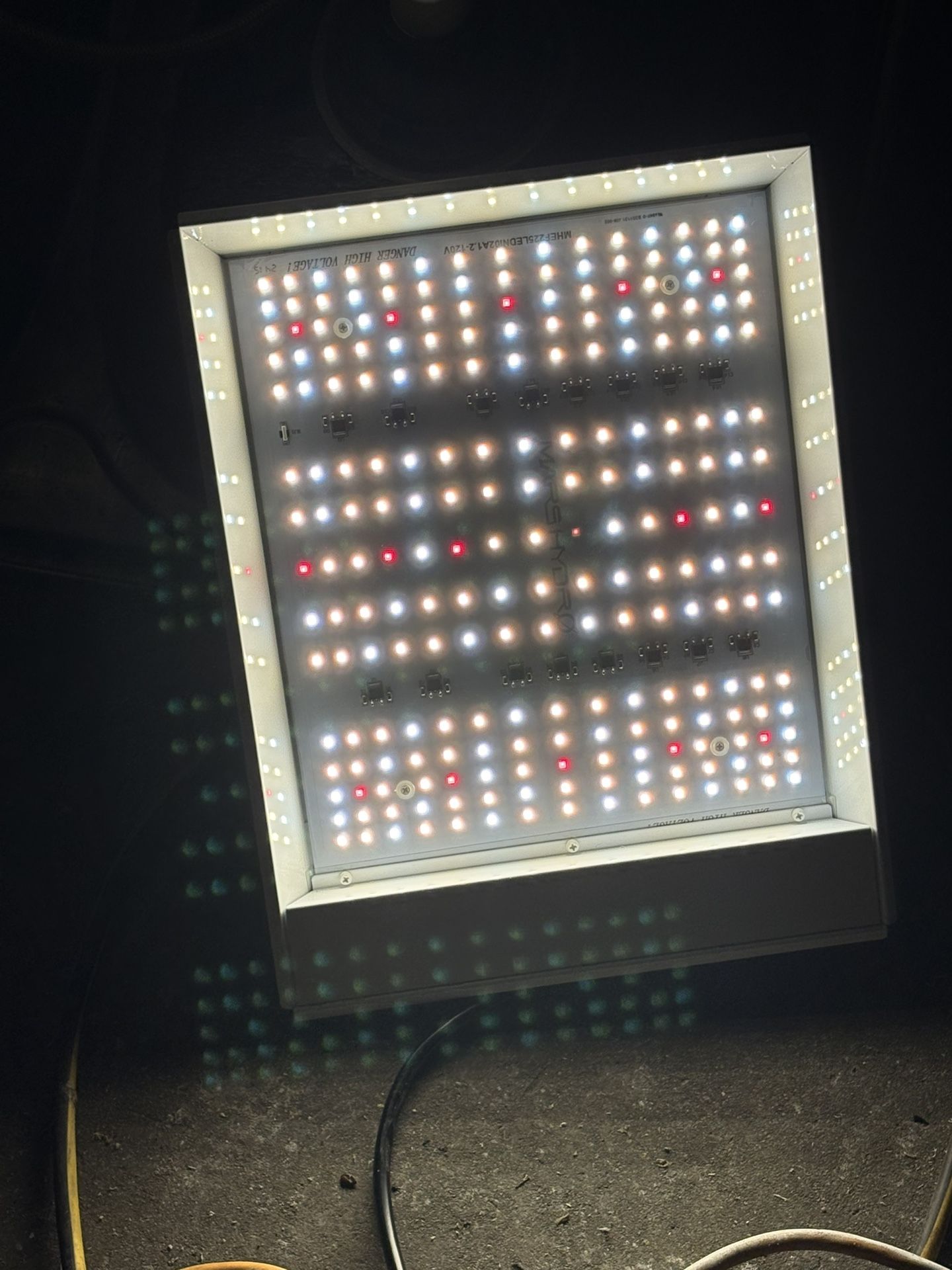 LED grow light 