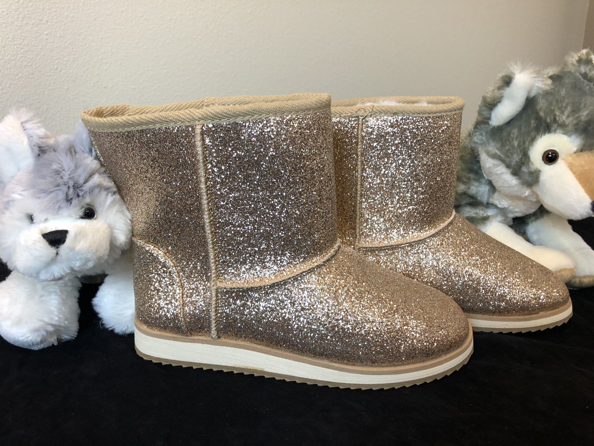 New! Wonder Nation Girls Gold Glitter boots. Size 4