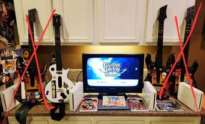 Guitar Hero & Nintendo Wii Sets ** TESTED AND WORKING **
