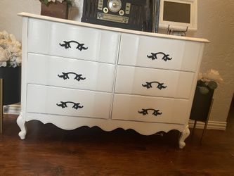 Vintage Dresser 