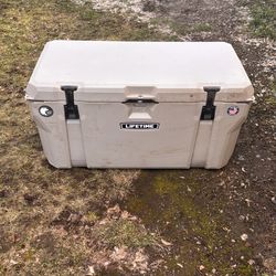 Lifetime 115 insulated cooler