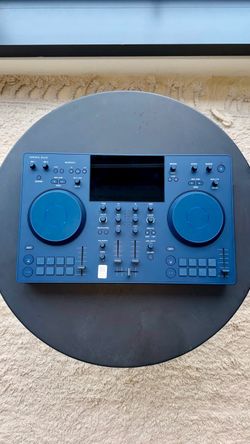 Alpha Theta Omnis Duo Dj Controller with Carrying Case