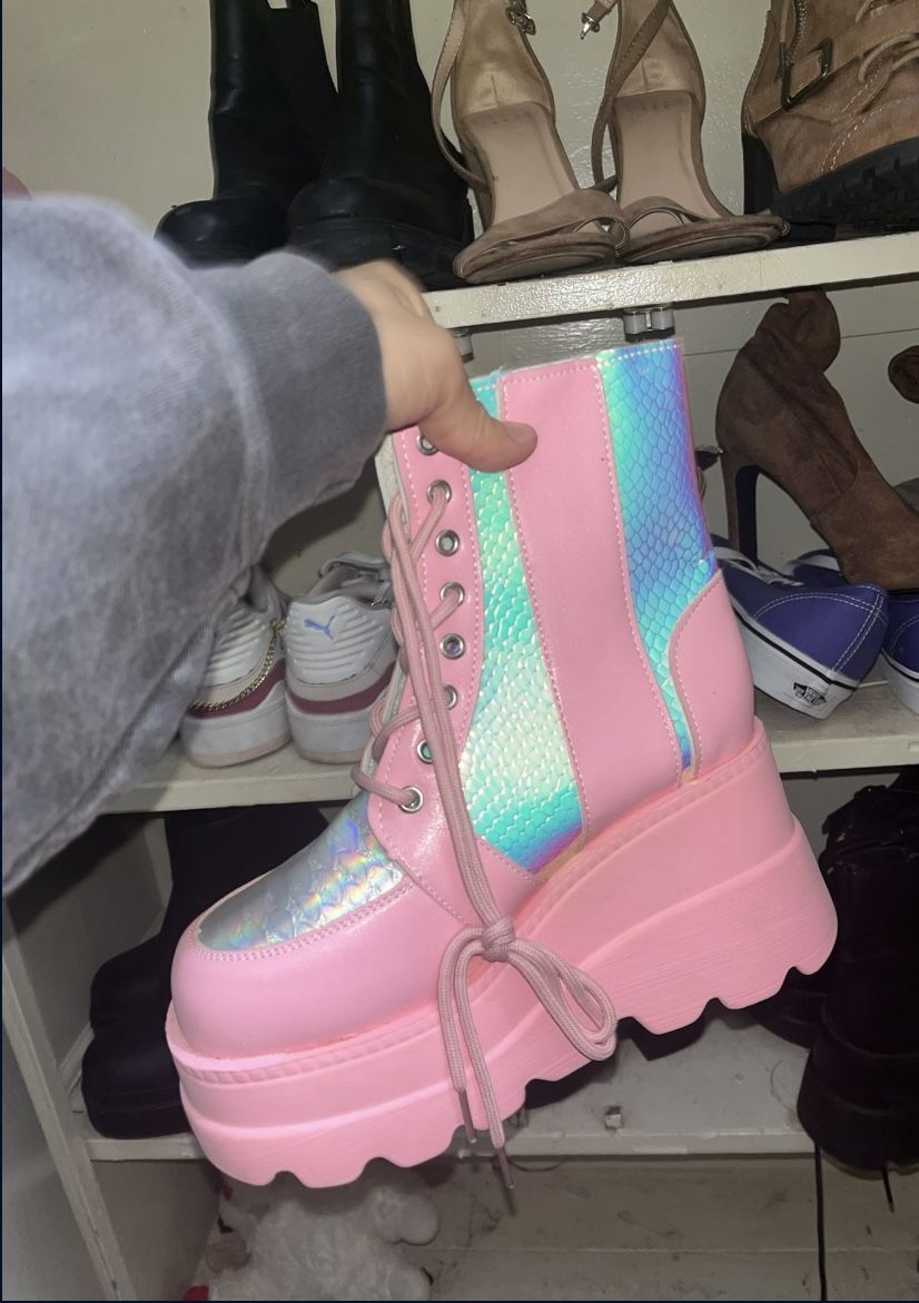 Rave Boots $40 For Both 6.5/7 