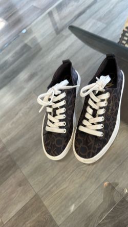 Calvin Klein Sz 7.5 women, in good condition, $15, no holds