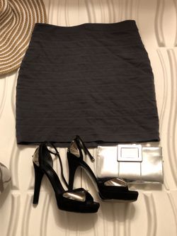 Short Skirt Stretch, side zipper, Size 8 $20