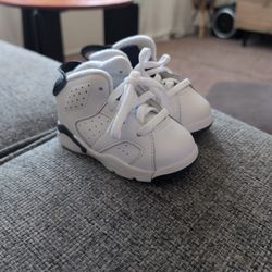 Jordan Kids Sneakers Size 5