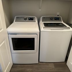 GE 2022 Washer And Dryer 