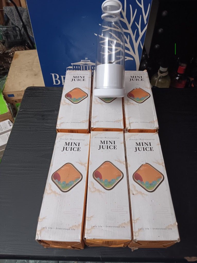 MINI PORTABLE JUICER (EACH)