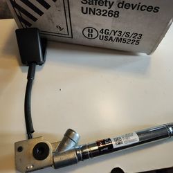 Seatbelt Tensioner (R)