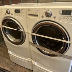 Lg Washer And Gas Dryer Front Load “white” 