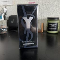 Yves Saint Laurent Eau de Parfum Spray 3.3 oz (100ml)