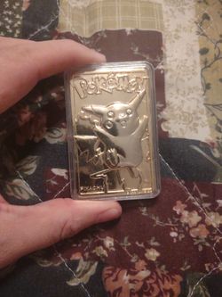 Golden Pikachu Card