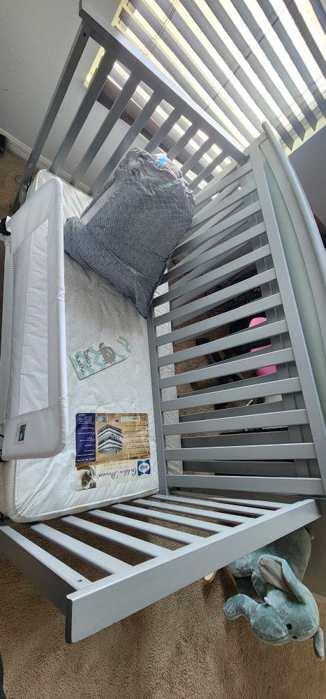 Baby Crib GRACO +