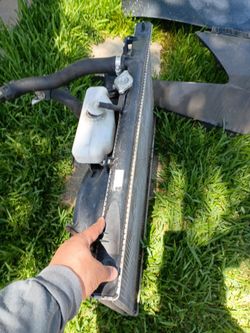 2005 accord coupe radiator $50