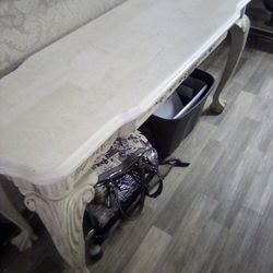 Coffee Table And End Tables