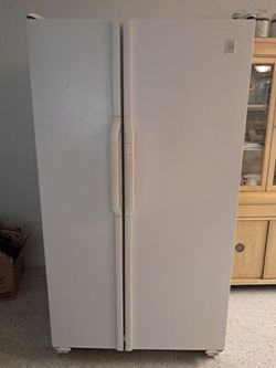 Refrigerator - 2 door