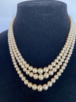 Vintage Triple Strand Pearls 