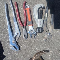 Plumbing tool set