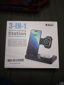 3-in-1 Wireless Charging Station Black