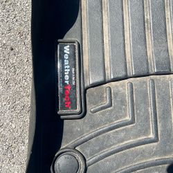 Weather tech floor mats for 2022 infinity QX55