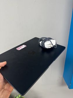 MacBook Air 2023 m3 256 GB