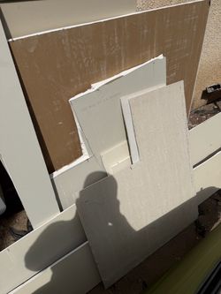 Free large drywall pieces