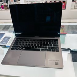 MacBook Pro 2019 1TB 16 gb i5