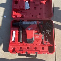 Milwaukee 1 3/4 SDS MAX ROTARY HAMMER