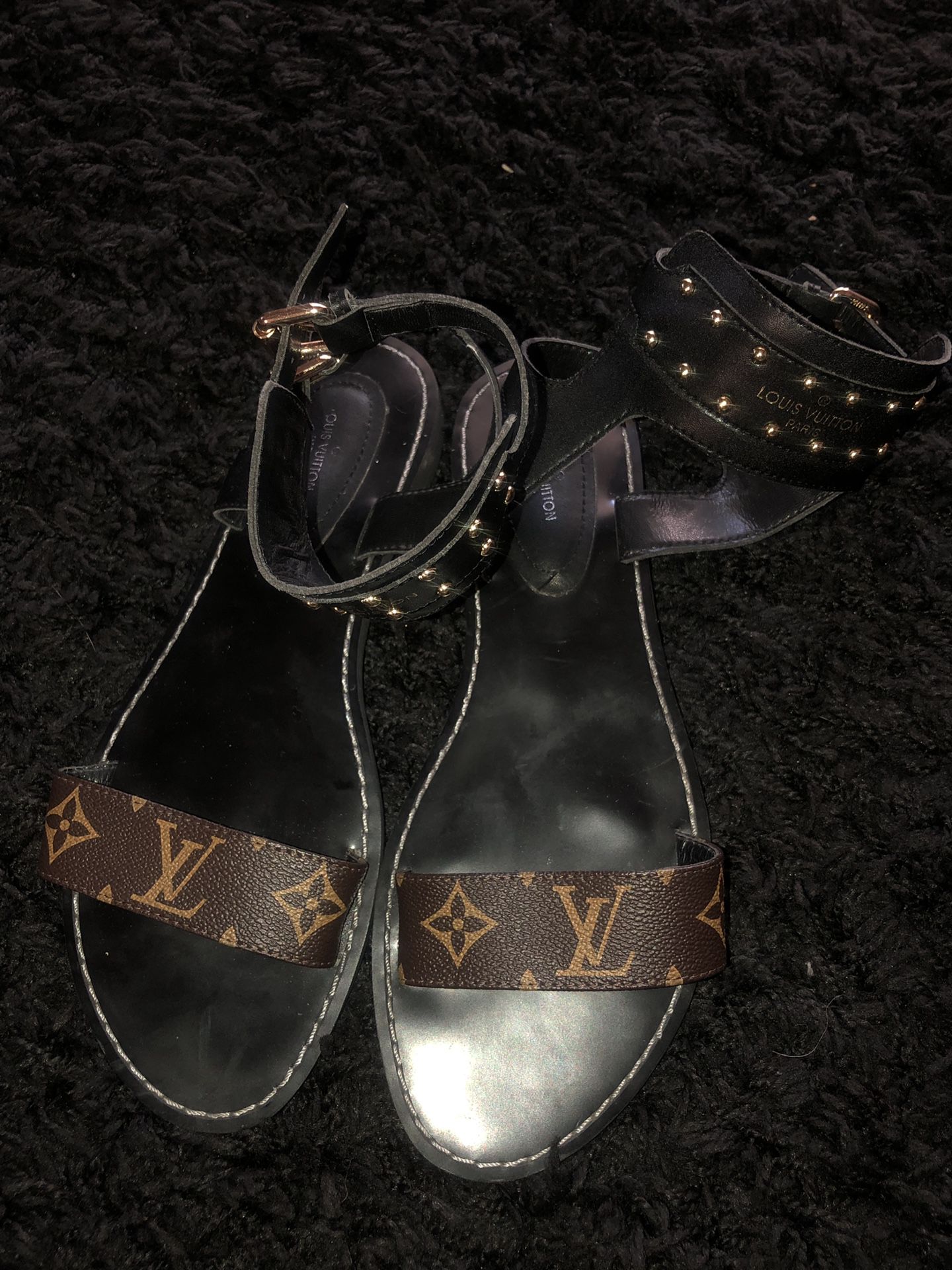 Louis Vuitton Sandals Size 40