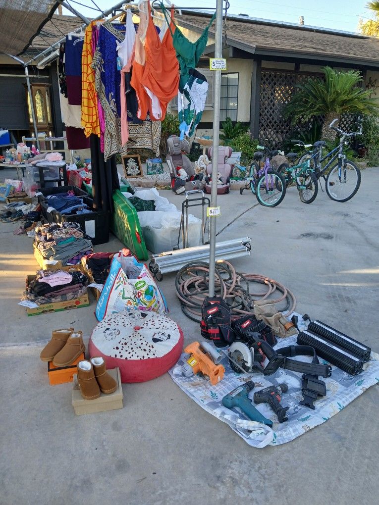 YARD SALE