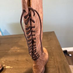 Bedstu Tall Laced Boots