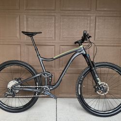 Giant Trance 29er Mountain Bike Size XL 