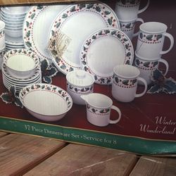 37 Piece Christmas Dinnerware Set Brand New