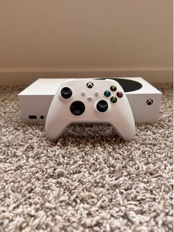 Xbox Series S with Controller (512GB)