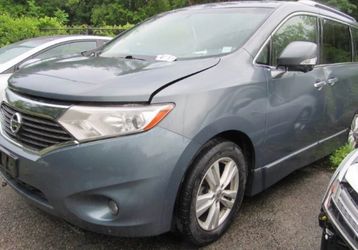 2013 NIssan Quest LE