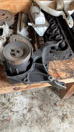 Ford alternator and smog pump (Thermactor) mounting bracket  E7TA-10239-AB  7.5L (460 ci)